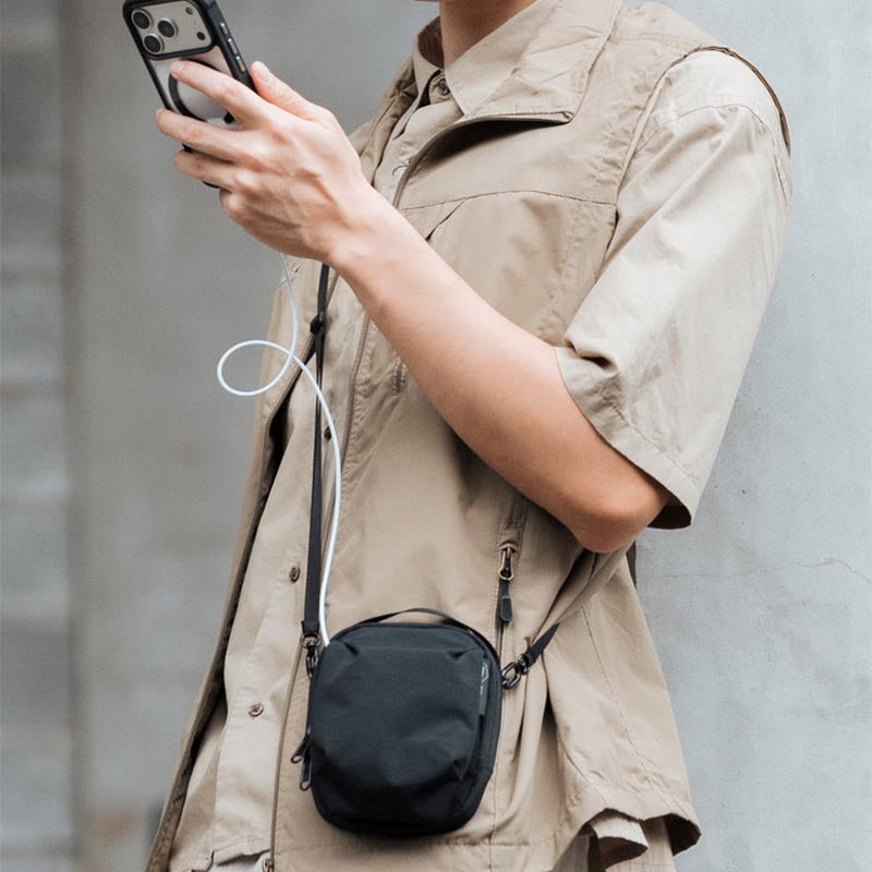 Bitplay Essential 0.5L Transit Pouch – Compact Water-Resistant Travel Sling with 3D Pocket & Multi-Organizer Compartments