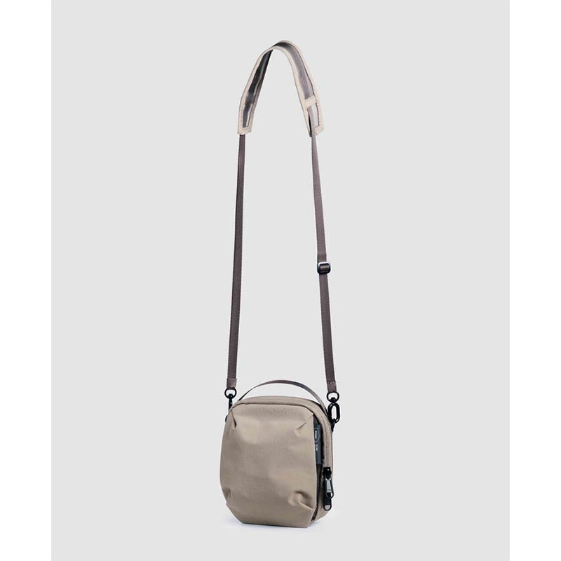 Bitplay Essential 0.5L Transit Pouch – Compact Water-Resistant Travel Sling with 3D Pocket & Multi-Organizer Compartments