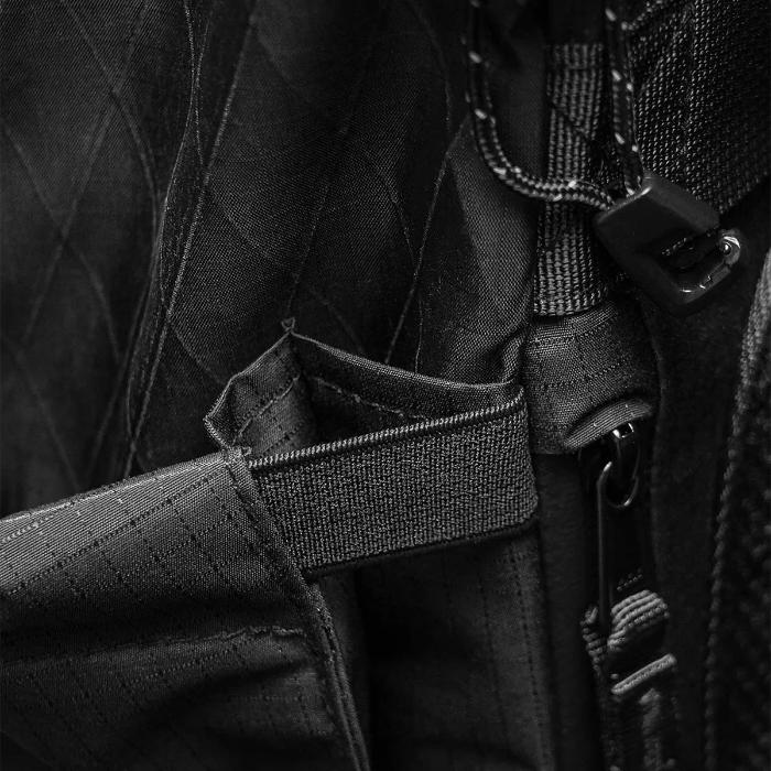 Shop and buy Bitplay Black Series Backpack 28L| Casefactorie® online with great deals and sales prices with fast and safe shipping. Casefactorie is the largest Singapore official authorised retailer for the largest collection of mobile premium accessories.