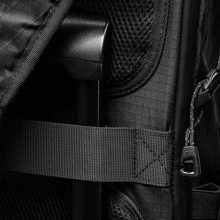 Shop and buy Bitplay Black Series Backpack 28L| Casefactorie® online with great deals and sales prices with fast and safe shipping. Casefactorie is the largest Singapore official authorised retailer for the largest collection of mobile premium accessories.