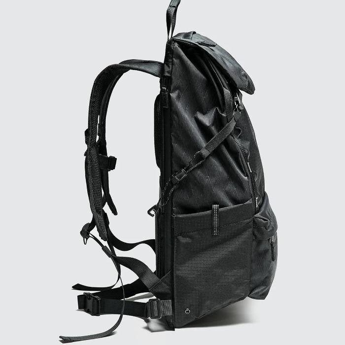 Shop and buy Bitplay Black Series Backpack 28L| Casefactorie® online with great deals and sales prices with fast and safe shipping. Casefactorie is the largest Singapore official authorised retailer for the largest collection of mobile premium accessories.
