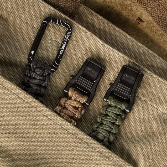 Shop and buy Bitplay Paracord Quick-Release Carabiner x Base550 KeyChain Clip Tactical Buckle American Paracord Material| Casefactorie® online with great deals and sales prices with fast and safe shipping. Casefactorie is the largest Singapore official authorised retailer for the largest collection of mobile premium accessories.