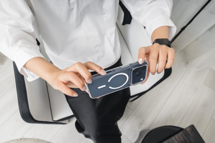 SwitchEasy Crush M Protective Clear Case for iPhone 17 Pro 6.3" (2025)