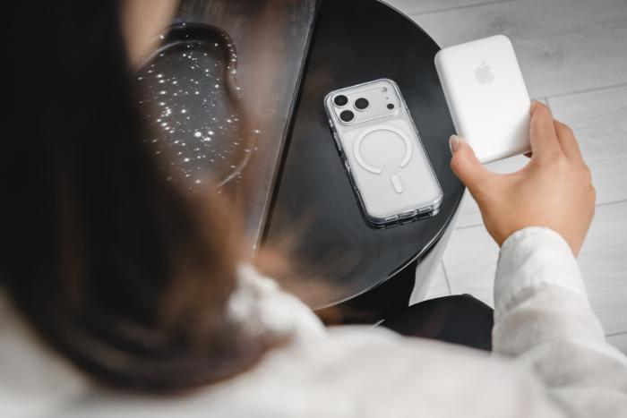 SwitchEasy Crush M Protective Clear Case for iPhone 17 Pro 6.3" (2025)