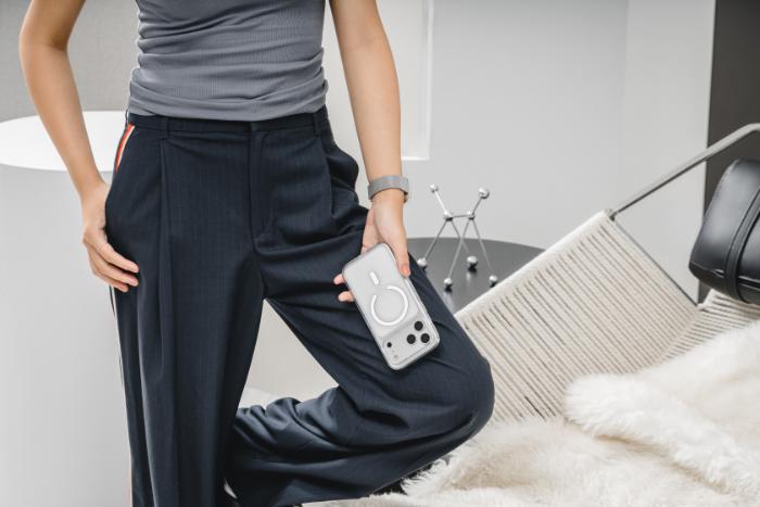 SwitchEasy Crush M Protective Clear Case for iPhone 17 Pro 6.3" (2025)