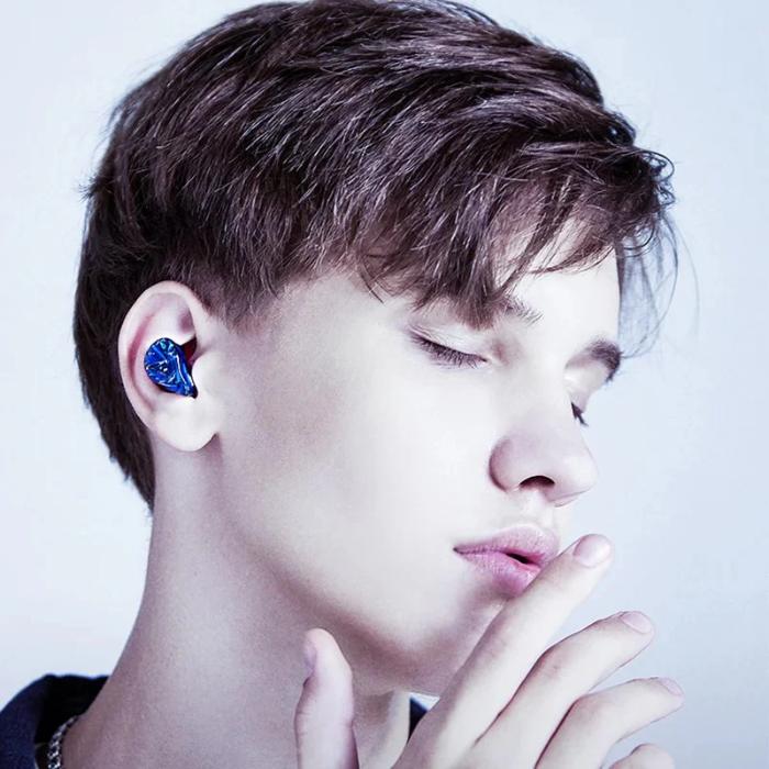 Shop and buy EPZ S350T Pro True Wireless Earphones TWS Bluetooth 5.2 IPX7 Waterproof and Sweatproof Gaming and Sports Earbuds| Casefactorie® online with great deals and sales prices with fast and safe shipping. Casefactorie is the largest Singapore official authorised retailer for the largest collection of mobile premium accessories.