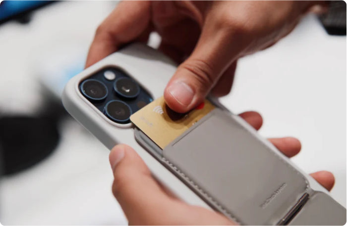 MOFT Snap Invisible Phone Tripod Wallet with Magnetic Compatible