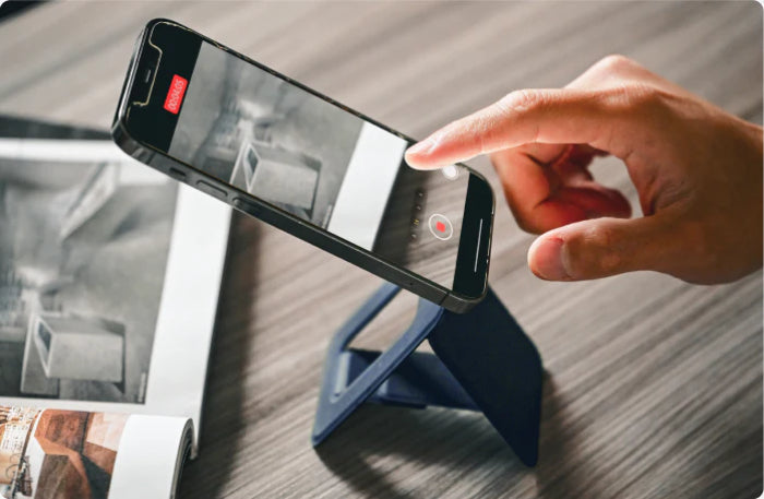 MOFT Snap Invisible Phone Tripod Wallet with Magnetic Compatible