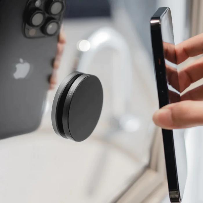 Shop and buy MagEasy Magnetic Wall Mount Compatible for iPhone Attach to most flat surfaces Built-in magnet| Casefactorie® online with great deals and sales prices with fast and safe shipping. Casefactorie is the largest Singapore official authorised retailer for the largest collection of mobile premium accessories.