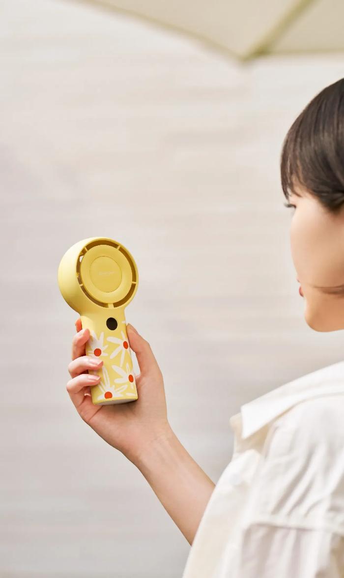 Solove F16 Flower Handheld Fan with Adjustable in Five Level & Battery Digital Display