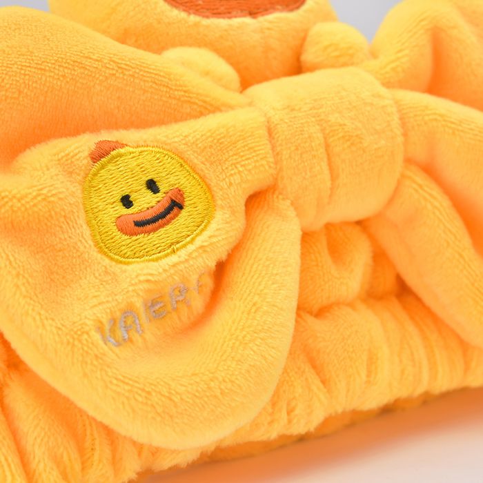 Shop and buy iCarer Family® Facial Wash Shower Headband Comfortable fit with soft loop Keeps hair away from face| Casefactorie® online with great deals and sales prices with fast and safe shipping. Casefactorie is the largest Singapore official authorised retailer for the largest collection of mobile premium accessories.