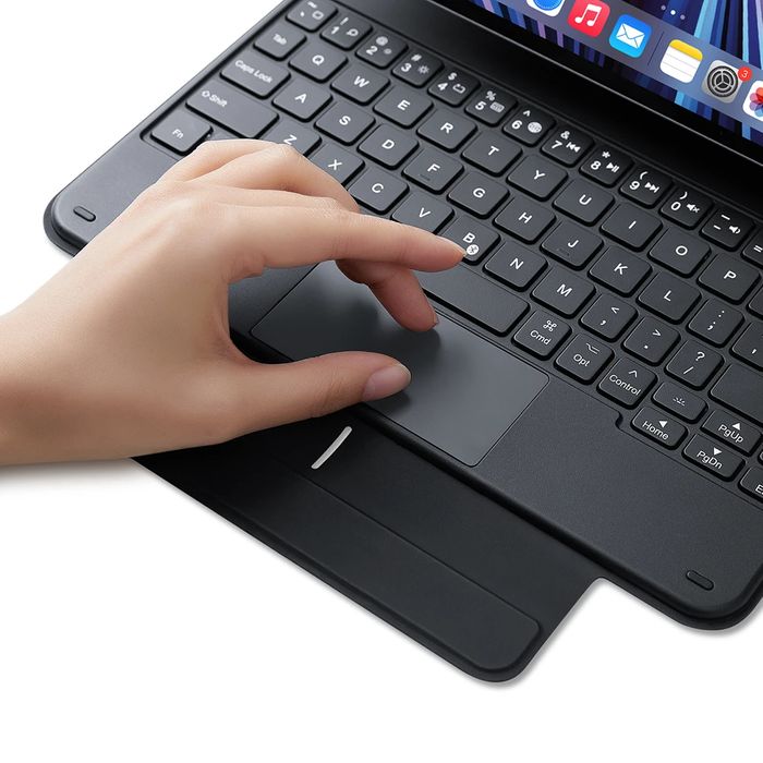 Shop and buy ESR 6B003 Rebound Magnetic Keyboard Case for iPad Pro 11" (2018-2022) & iPad Air 10.9" (2020/2022)| Casefactorie® online with great deals and sales prices with fast and safe shipping. Casefactorie is the largest Singapore official authorised retailer for the largest collection of mobile premium accessories.